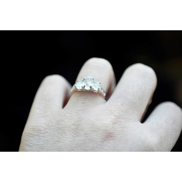 Alternative raw stone engagement ring Sterling Silver Promise Ring gift … - Picture 3 of 5